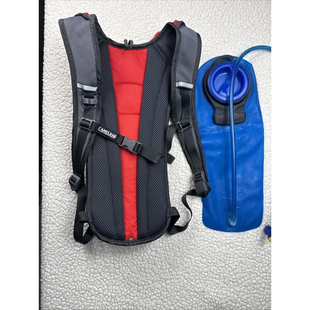Camelbak rouge red